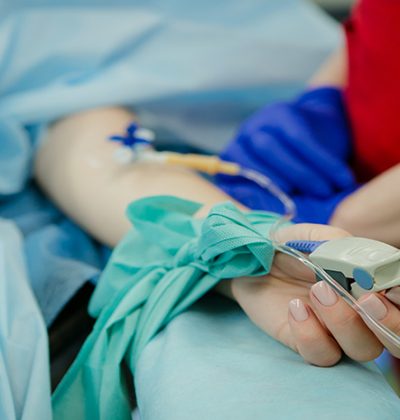 Levantamento sobre kit intubação apresenta continuidade na escassez de medicamentos