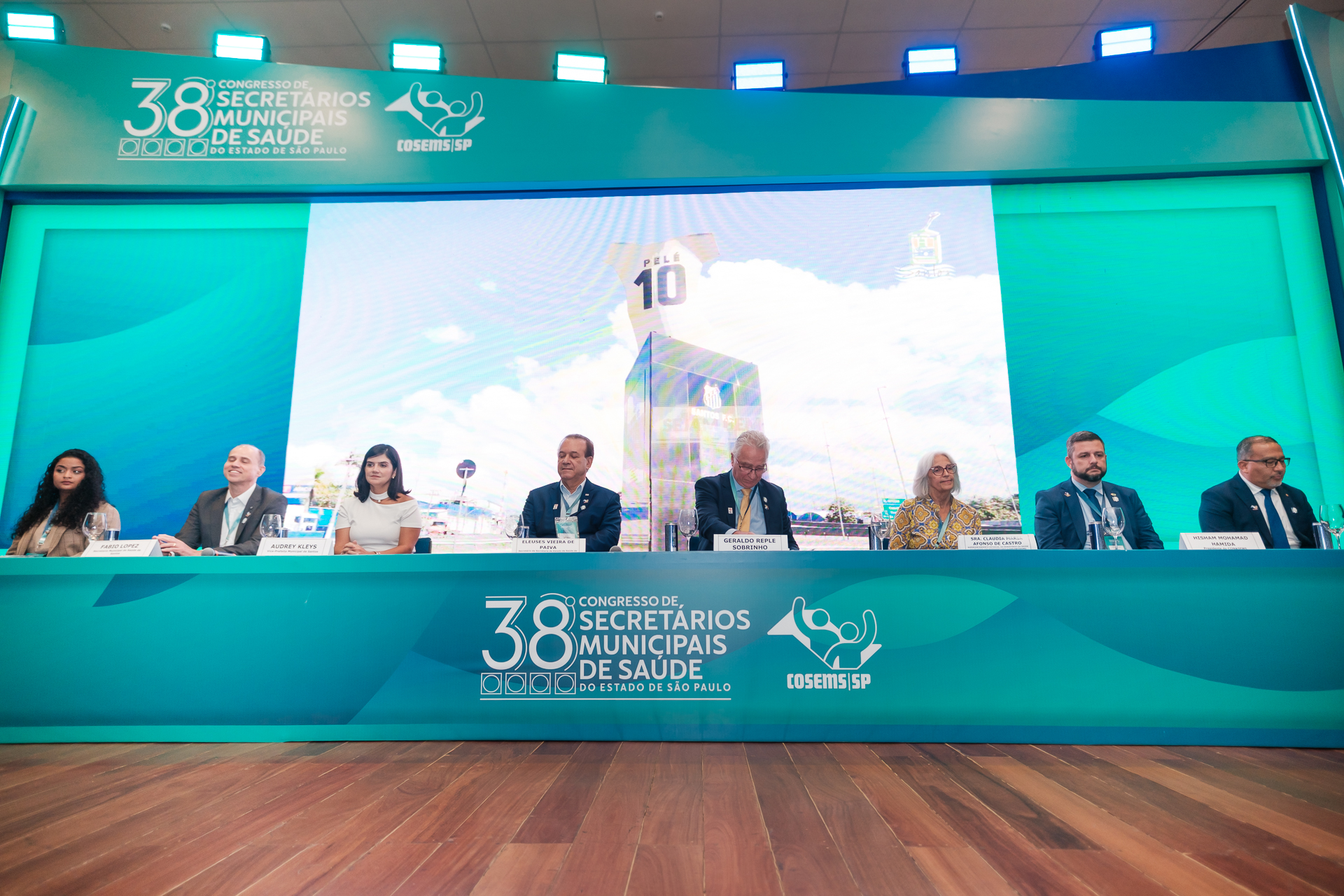 38º Congresso do COSEMS/SP é oficialmente aberto com debate sobre o fortalecimento do SUS e o desafio do financiamento