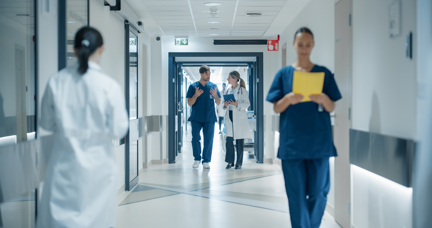 Hospitais privados e filantrópicos já podem aderir ao Programa “Agora Tem Especialistas” com benefícios fiscais para serviços prestados ao SUS