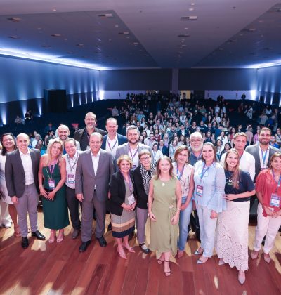 Congresso é oficialmente aberto com a presença de autoridade municipais, estaduais e federais