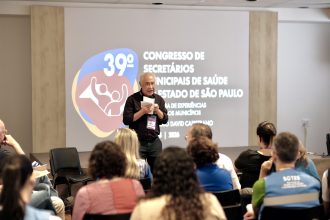 Formação médica é tema de debate na Roda de Conversa