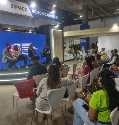 Debates e grande público marcam o primeiro dia do Espaço Gilson Carvalho