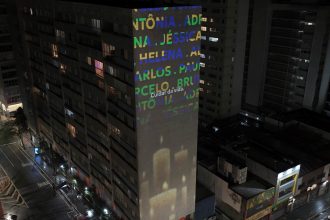 Avenida Paulista é palco de homenagem ao Dia Nacional em Memória das Vítimas da Covid-19